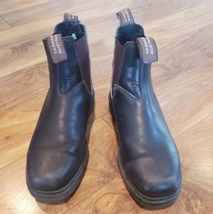 Blundstones